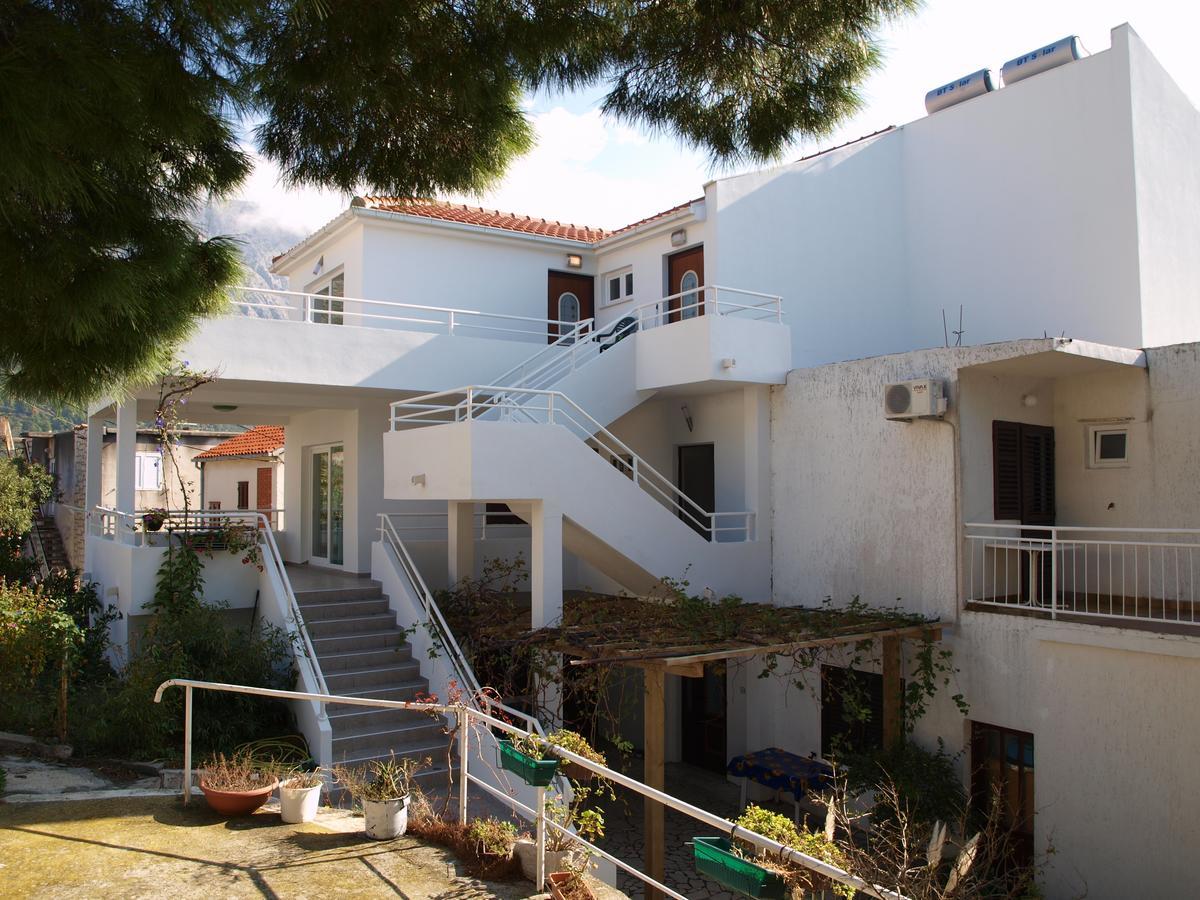 Apartments Nadia Igrane Exterior foto